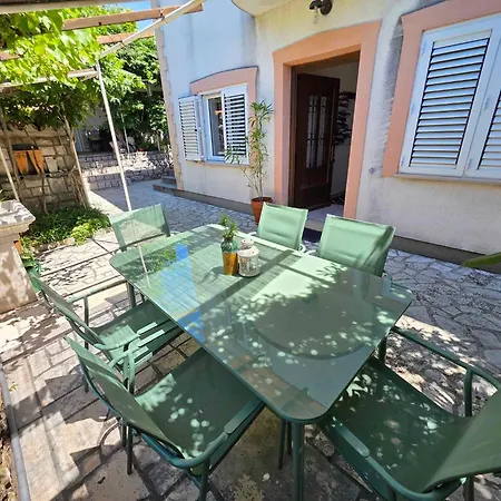 Appartement In 15285 Novi Vinodolski