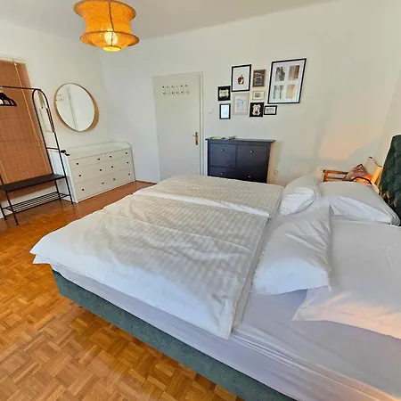 In 15285 Appartement Novi Vinodolski